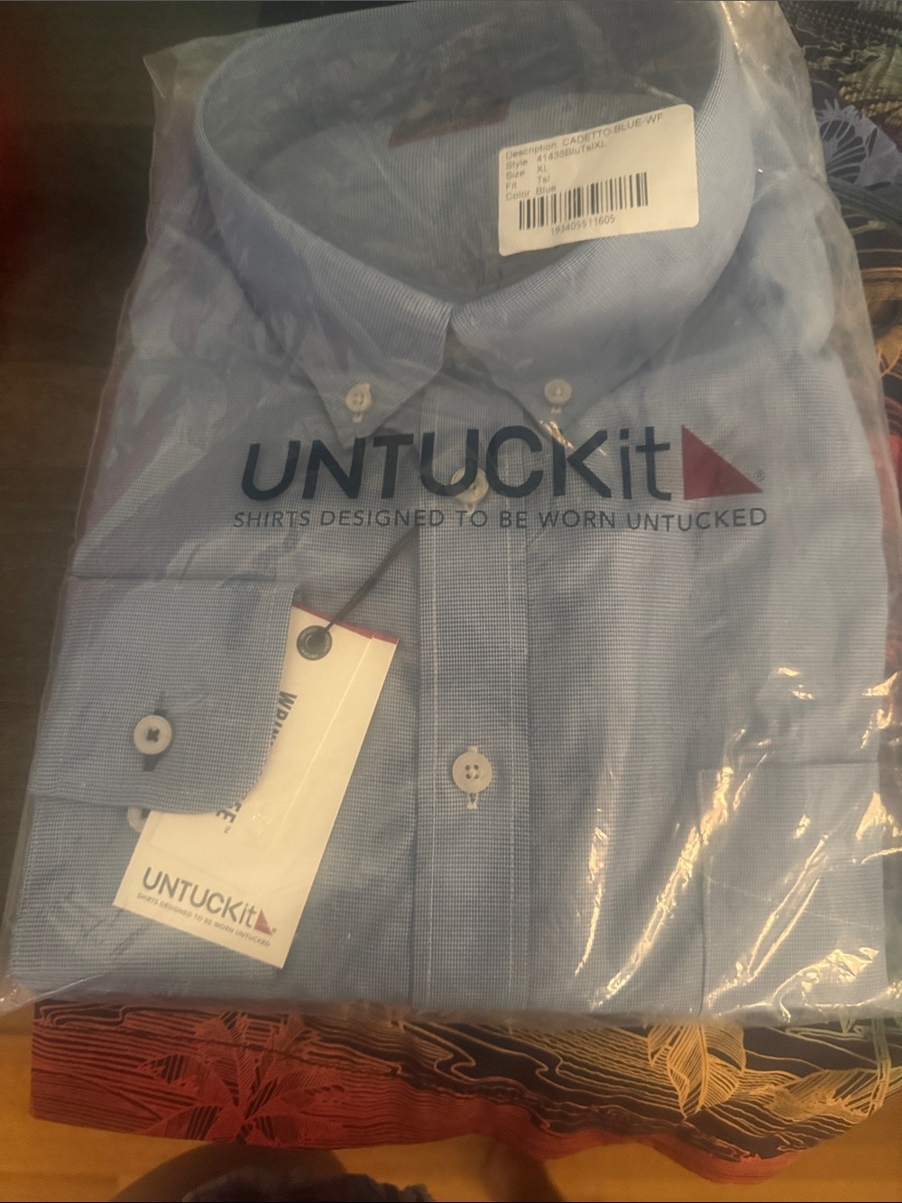 UNTUCKit brand new Men’s cadetto Blue Button-Down Shirt - Button Collar